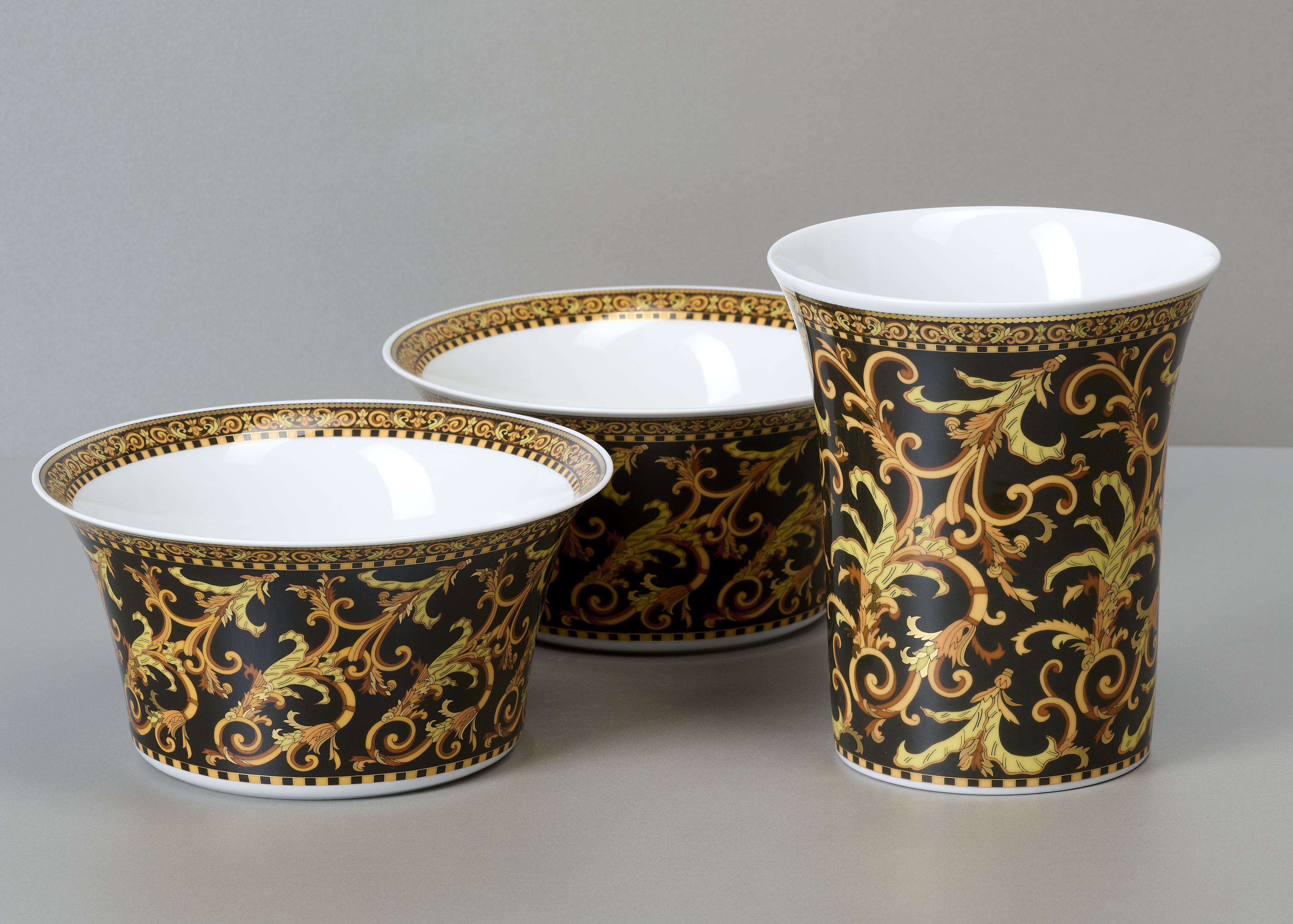 Rosenthal Versace, Barocco, 2 Schüsseln und 1 Vase Rosenthal Versace, Barocco, 2 Schüsseln und 1 Vase