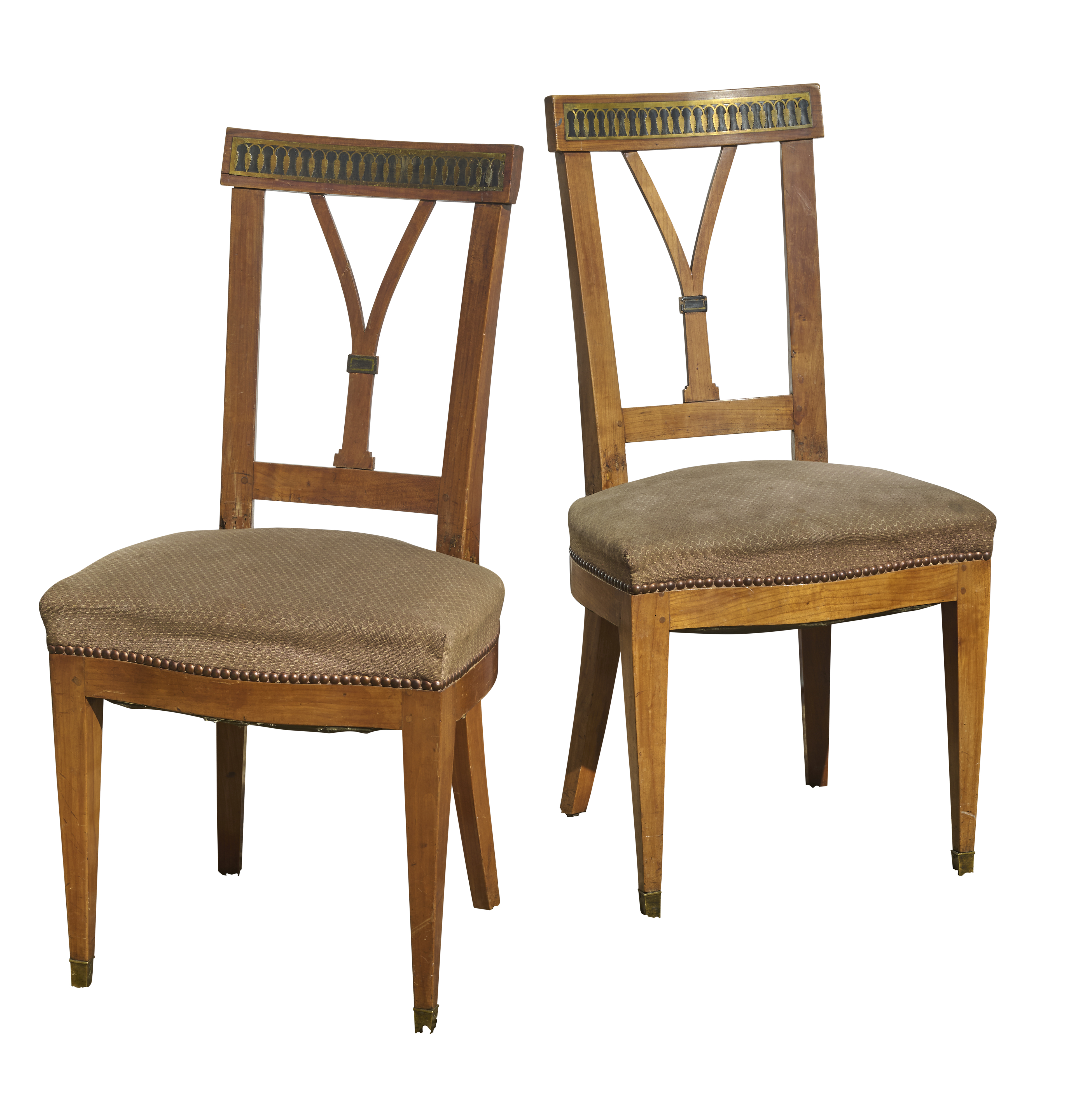 Paar Biedermeier Kirschbaumstühle mit Messingeinlagen Paar Biedermeier Kirschbaumstühle mit Messingeinlagen