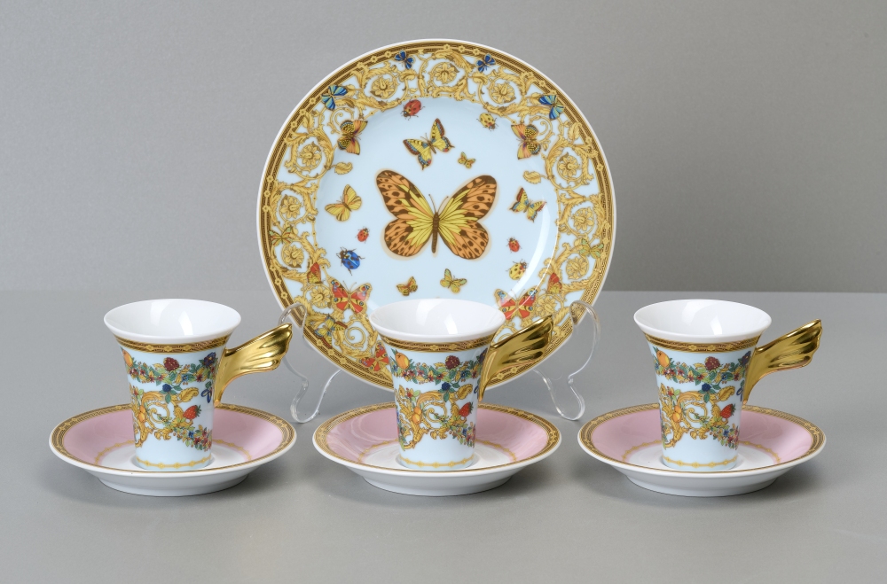 Rosenthal Versace Ikarus, Le Jardin des Papillons, 1 Teller und 3 Mokkagedecke Rosenthal Versace Ikarus, Le Jardin des Papillons, 1 Teller und 3 Mokkagedecke