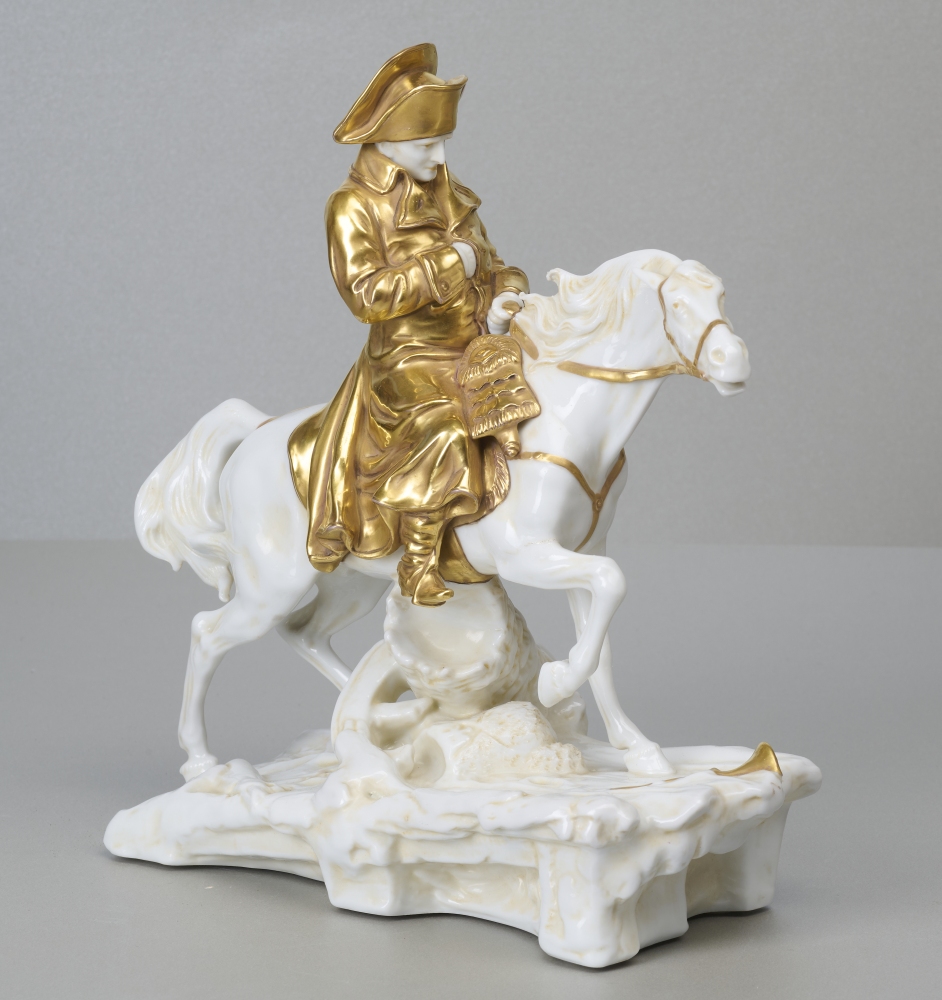 Porzellanfigur Napoleon zu Pferd Porzellanfigur Napoleon zu Pferd