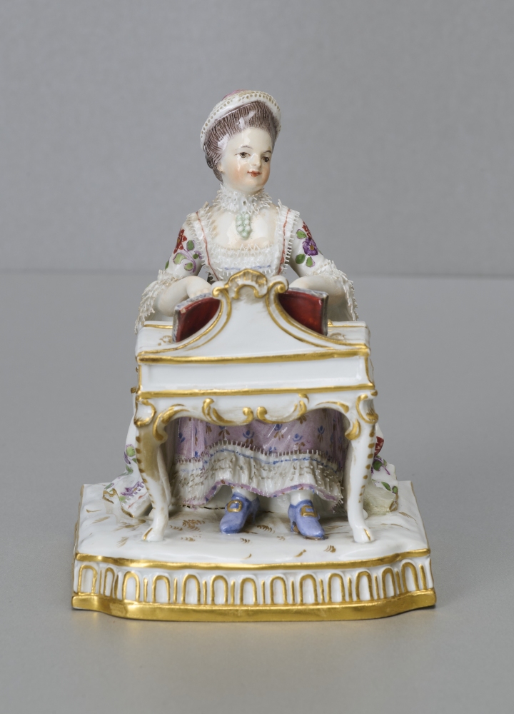 Meissen, Dame am Spinett, 1. Wahl Meissen, Dame am Spinett, 1. Wahl