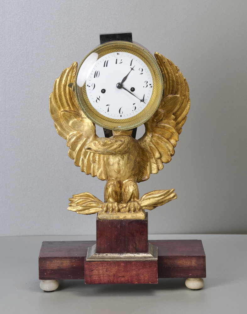 Empire Adler Kommodenuhr, um 1800