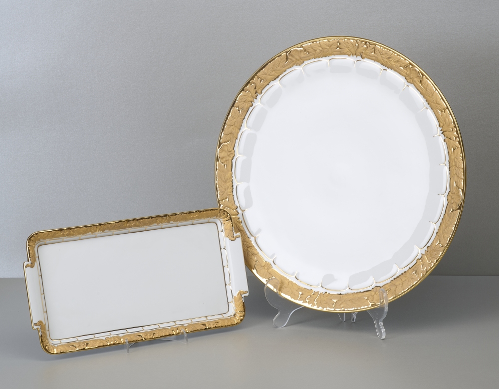 Meissen X-Form Prunkgold, Kuchenplatte und Tablett, 1. Wahl Meissen X-Form Prunkgold, Kuchenplatte und Tablett, 1. Wahl