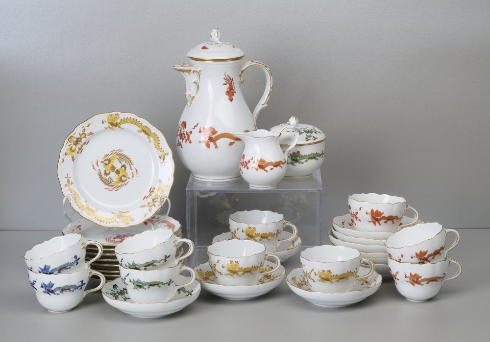 Meissen Kaffeeservice für 10 Personen, Hofdrache mehrfarbig, 1. Wahl Meissen Kaffeeservice für 10 Personen, Hofdrache mehrfarbig, 1. Wahl
