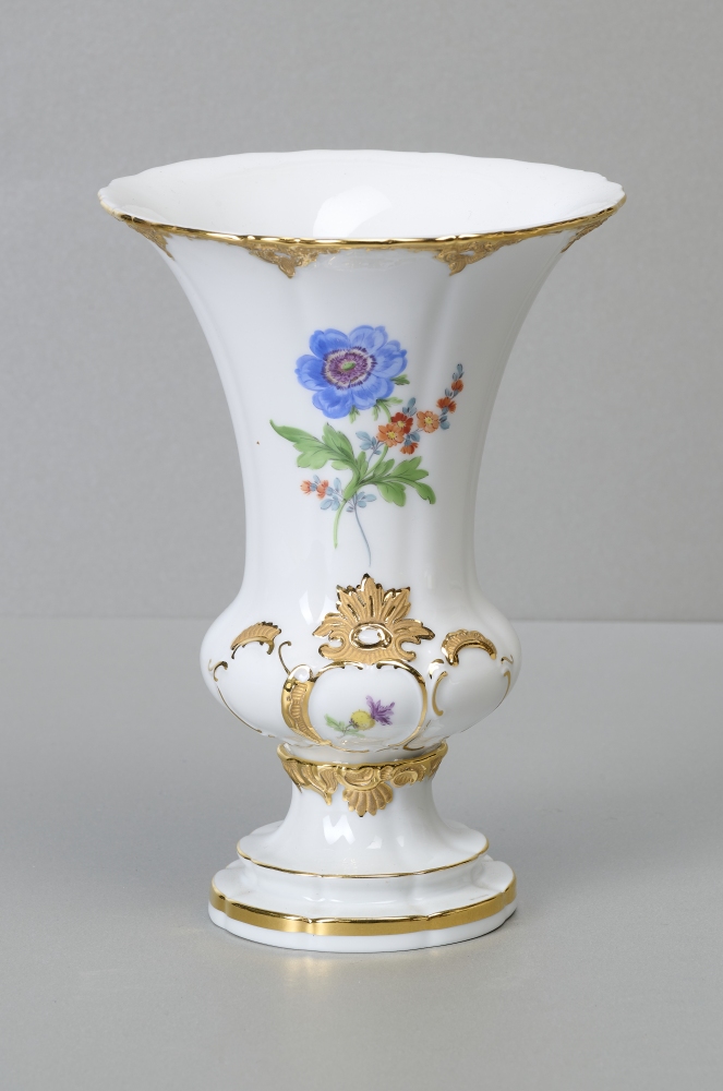 Meissen Prunkvase mit Blumenmalerei, 1. Wahl Meissen Prunkvase mit Blumenmalerei, 1. Wahl