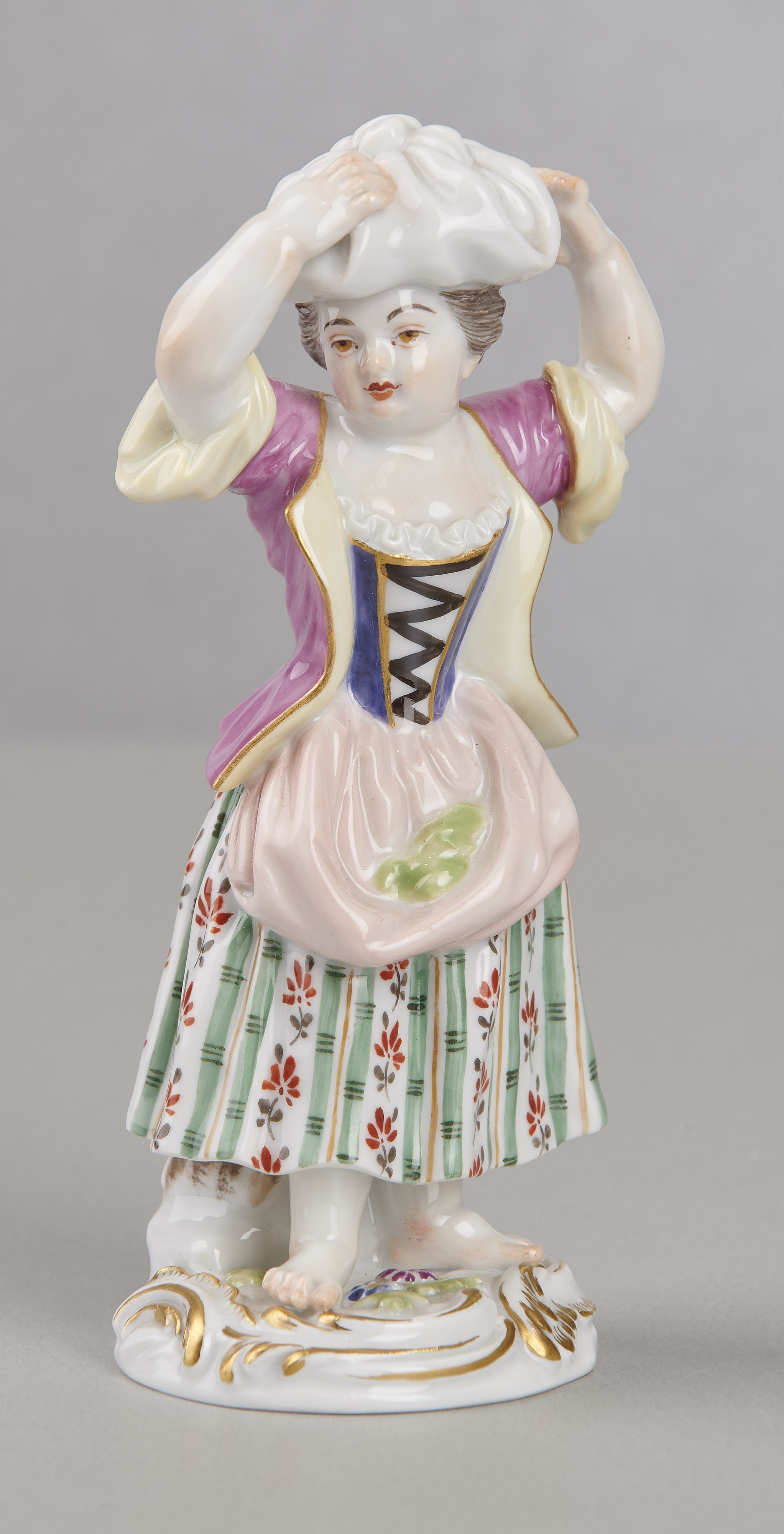Meissenfigur, Gärtnerkind mit Tuch, 1. Wahl Meissenfigur, Gärtnerkind mit Tuch, 1. Wahl